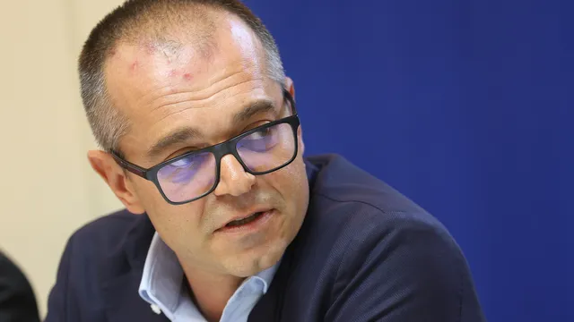 КЗП: Не бързаме с максималните глоби за ЕРП-тата заради сметките за ток