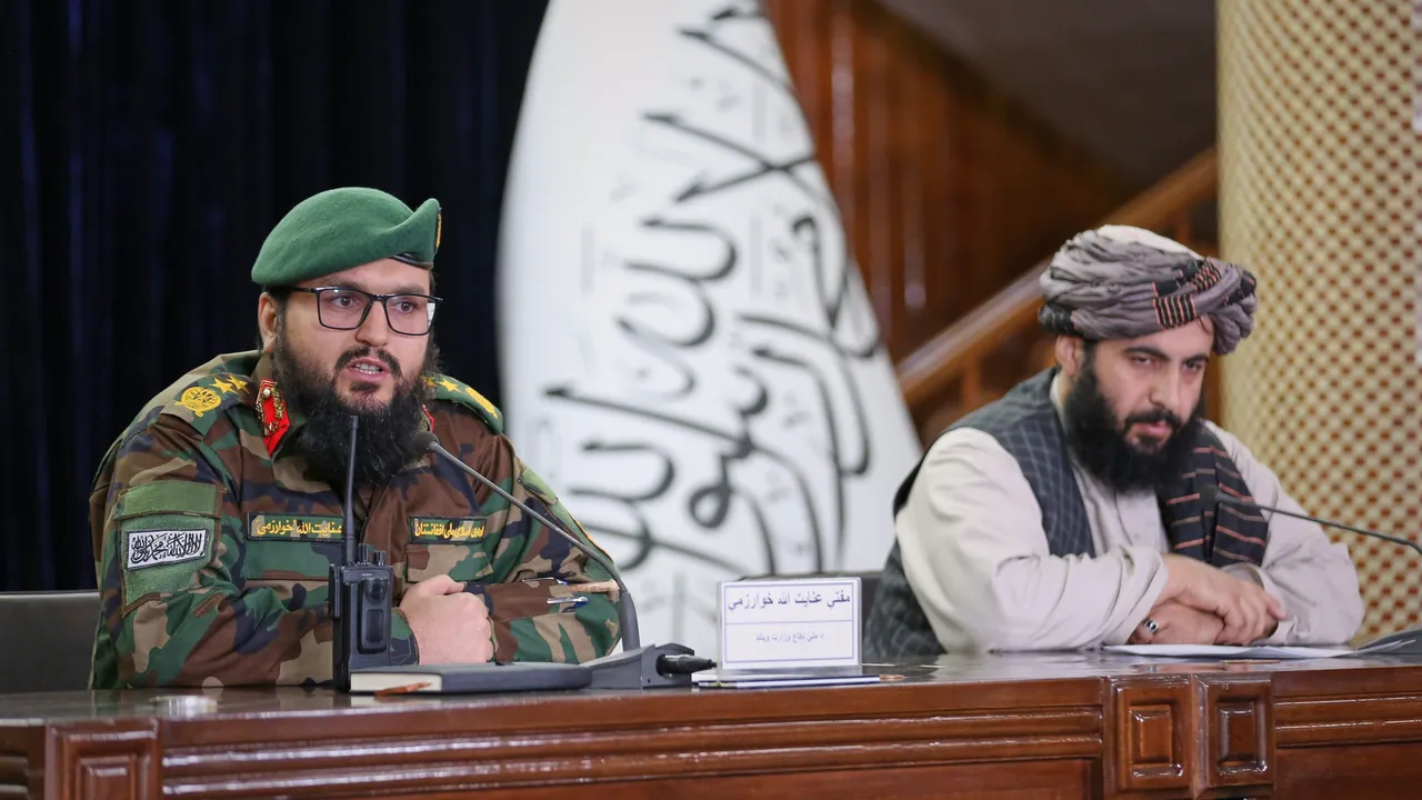 Пакистан е взривил депо за гориво край летище в Афганистан