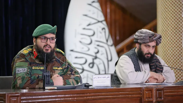 Пакистан е взривил депо за гориво край летище в Афганистан