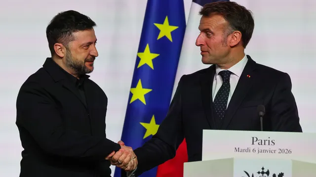 Зеленски пристига в Париж, с Макрон засилват натиска срещу Русия