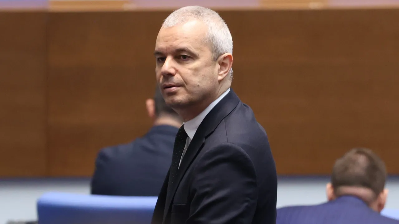 Костадинов: Необяснимо тези, които твърдят, че са в опозиция, подкрепиха бюджета на ГЕРБ, ДПС, БСП и ИТН