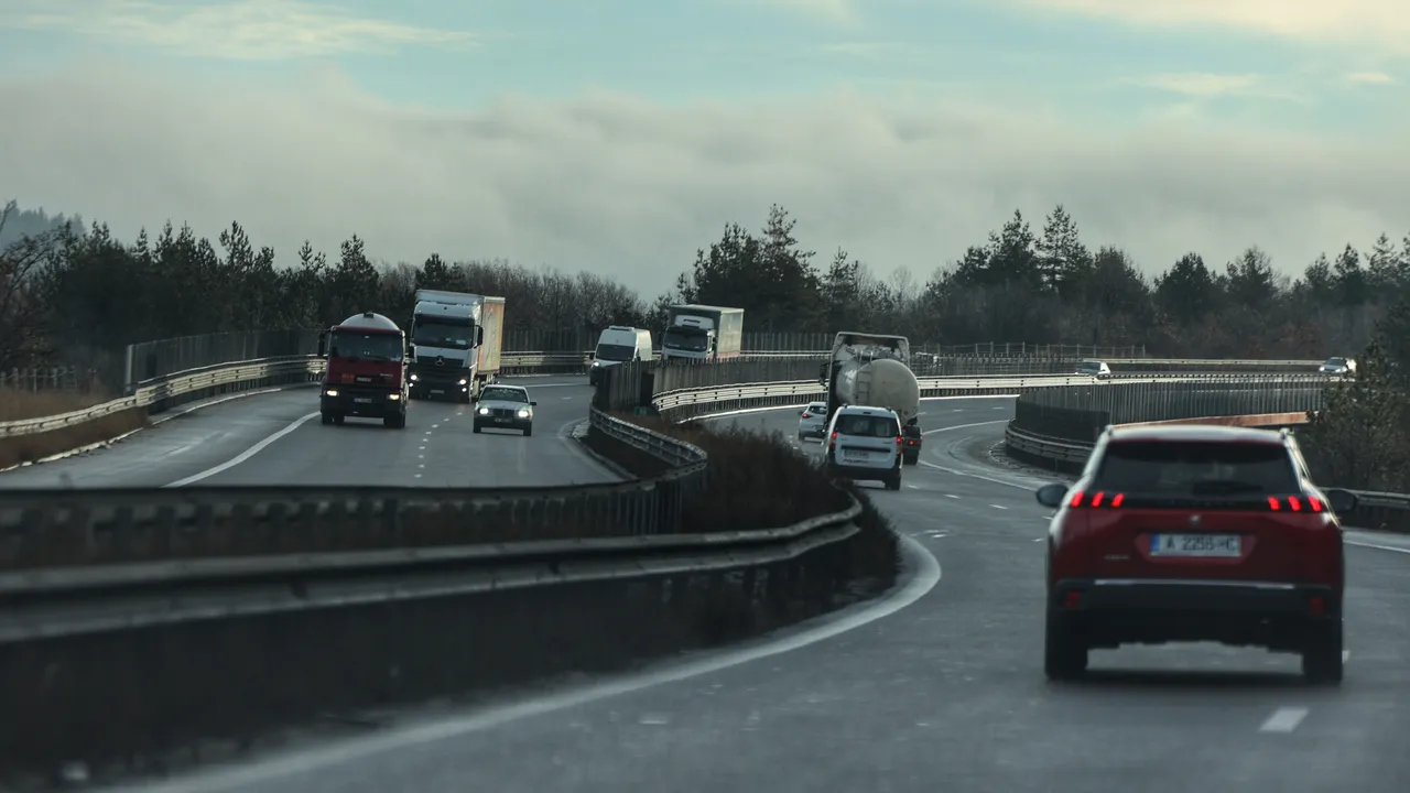 Близо 28 км от пътя София - Самоков ще бъдат ремонтирани до края на април