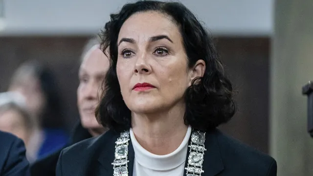 Експлозия повреди еврейско училище в Амстердам