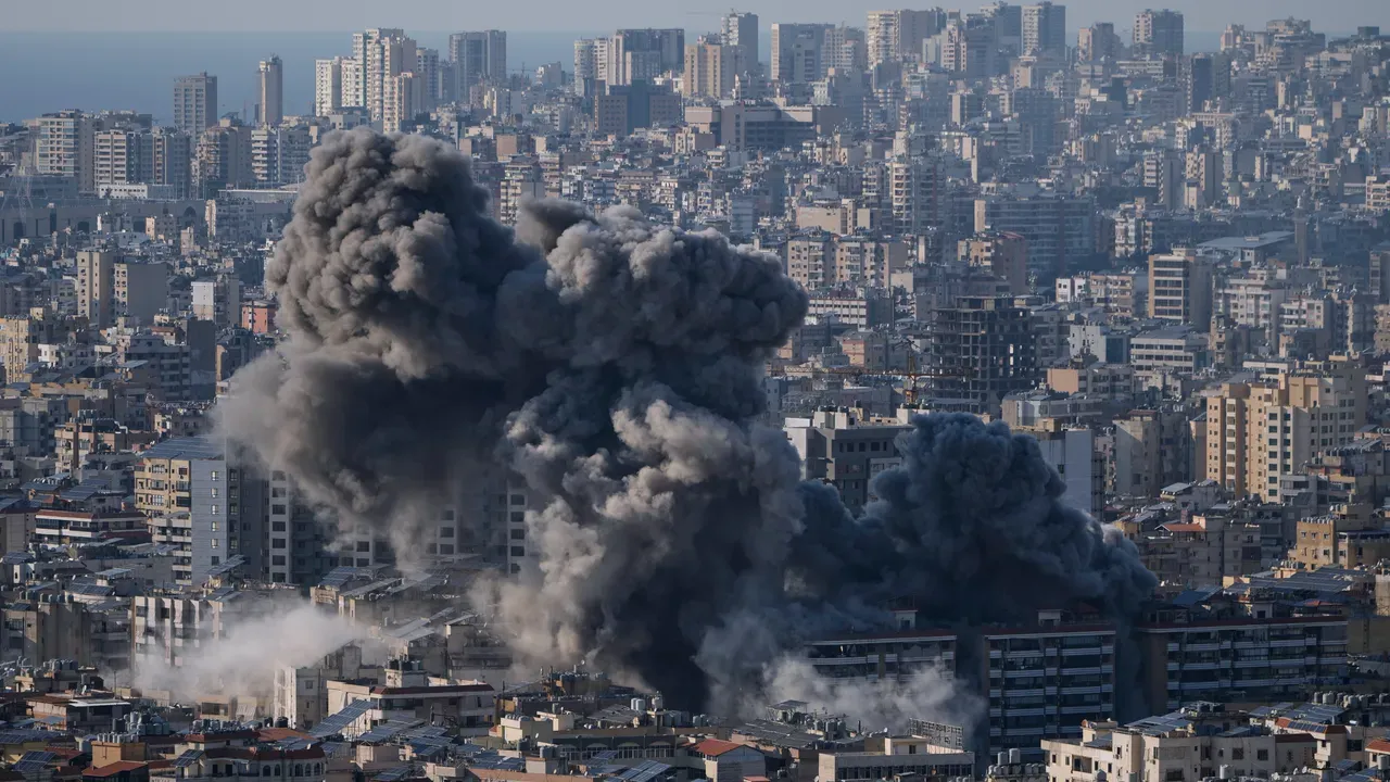 Над 42 000 жилища са повредени при американско-израелските удари срещу Иран