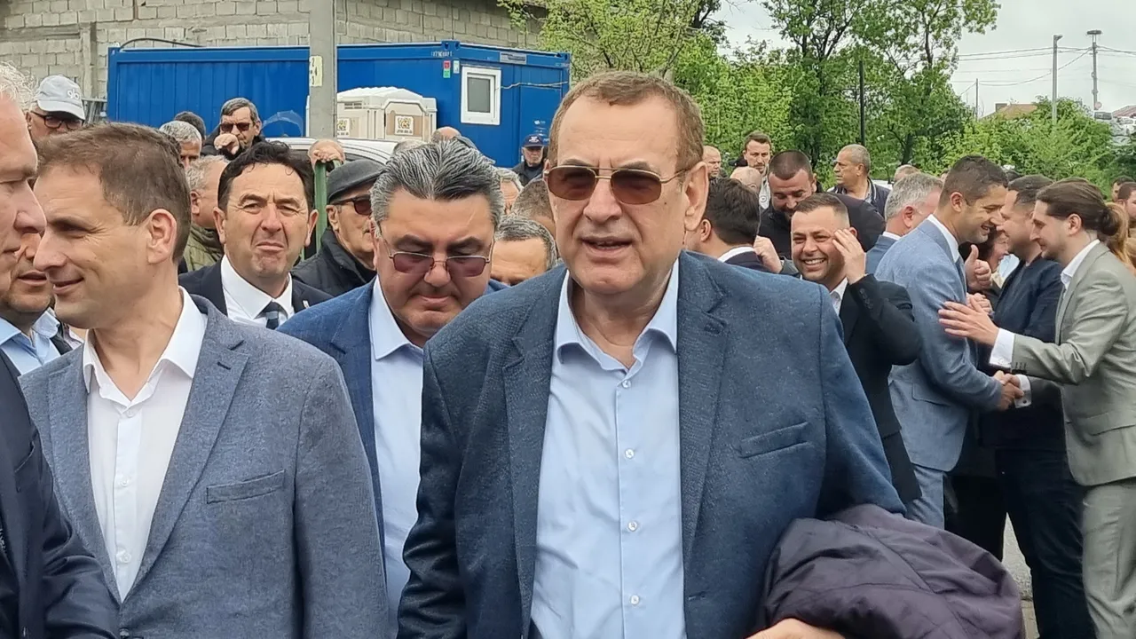 Смяна на отбора: Един от най-близките хора на Доган в листата на Пеевски