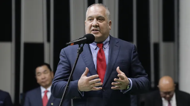 Слави Бинев: Липсата на ясно финансиране спира развитието на спорта