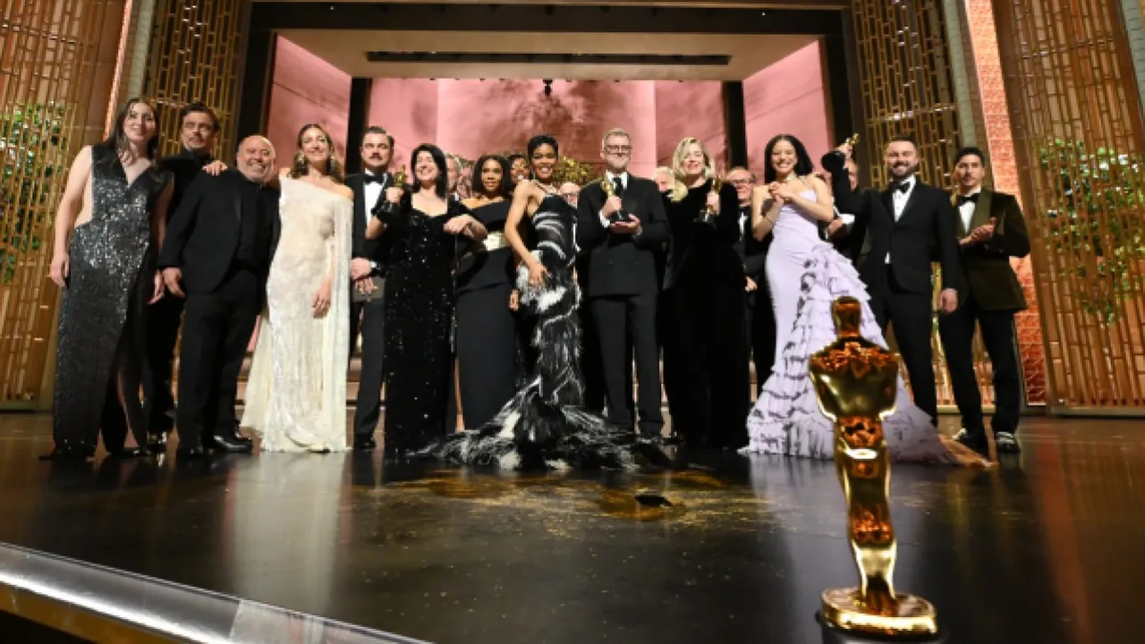 Холивуд след полунощ: филм за войната на човека със света триумфира с 6 Оскара и пренаписа киноисторията