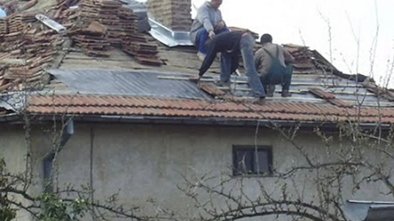 Горчивият урок на доверието: Как 12 000 лева за ремонт на покрив се „изпариха“ във Viber