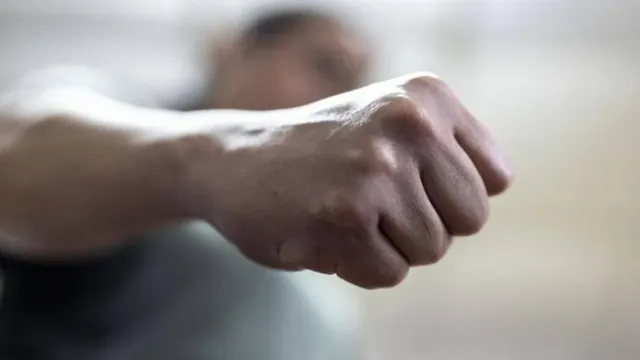 Мъж е задържан след сигнал за побой над жена в Симитли