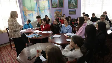 Ал Джазира: 20 хиляди деца в Харков учат под земята