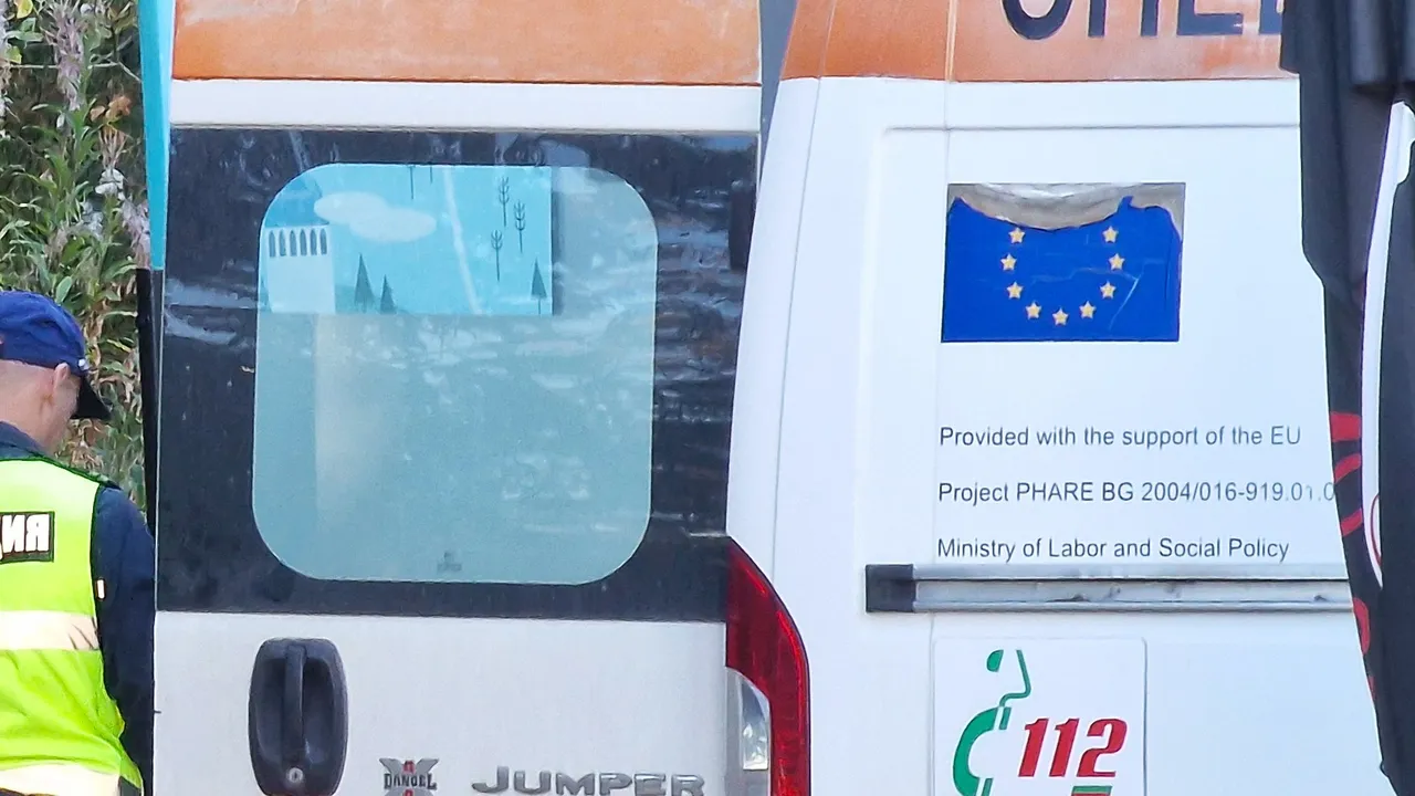 Шофьори на линейки протестират срещу глоби на КАТ. Санкционирани са спасявайки живот