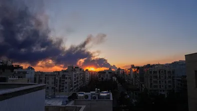Израел обяви "мащабна вълна от удари" по Техеран