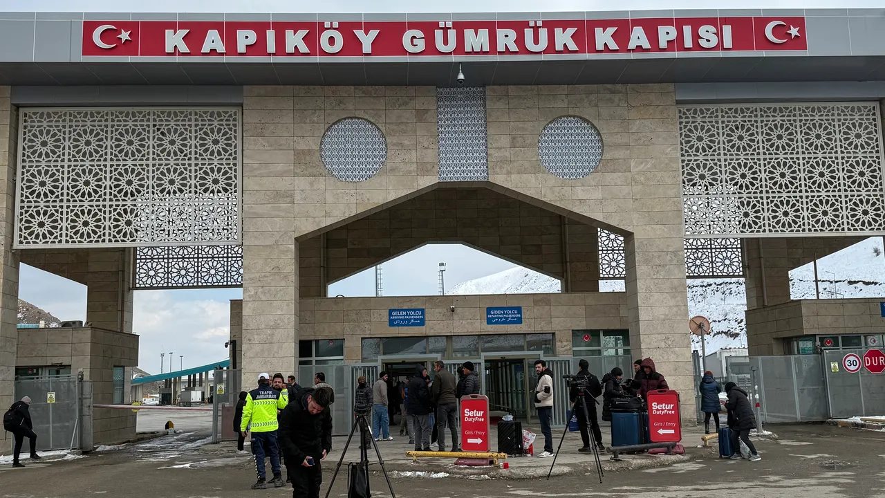 Турция отчита спад на трафика от Иран по общата им граница