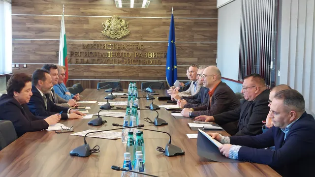 Министър Найденов: Подготвят се досиета на всички проекти по Инвестиционната програма за общински проекти