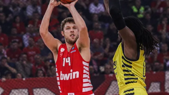 Блестящ Везенков с 24 точки срещу шампиона в Евролигата
