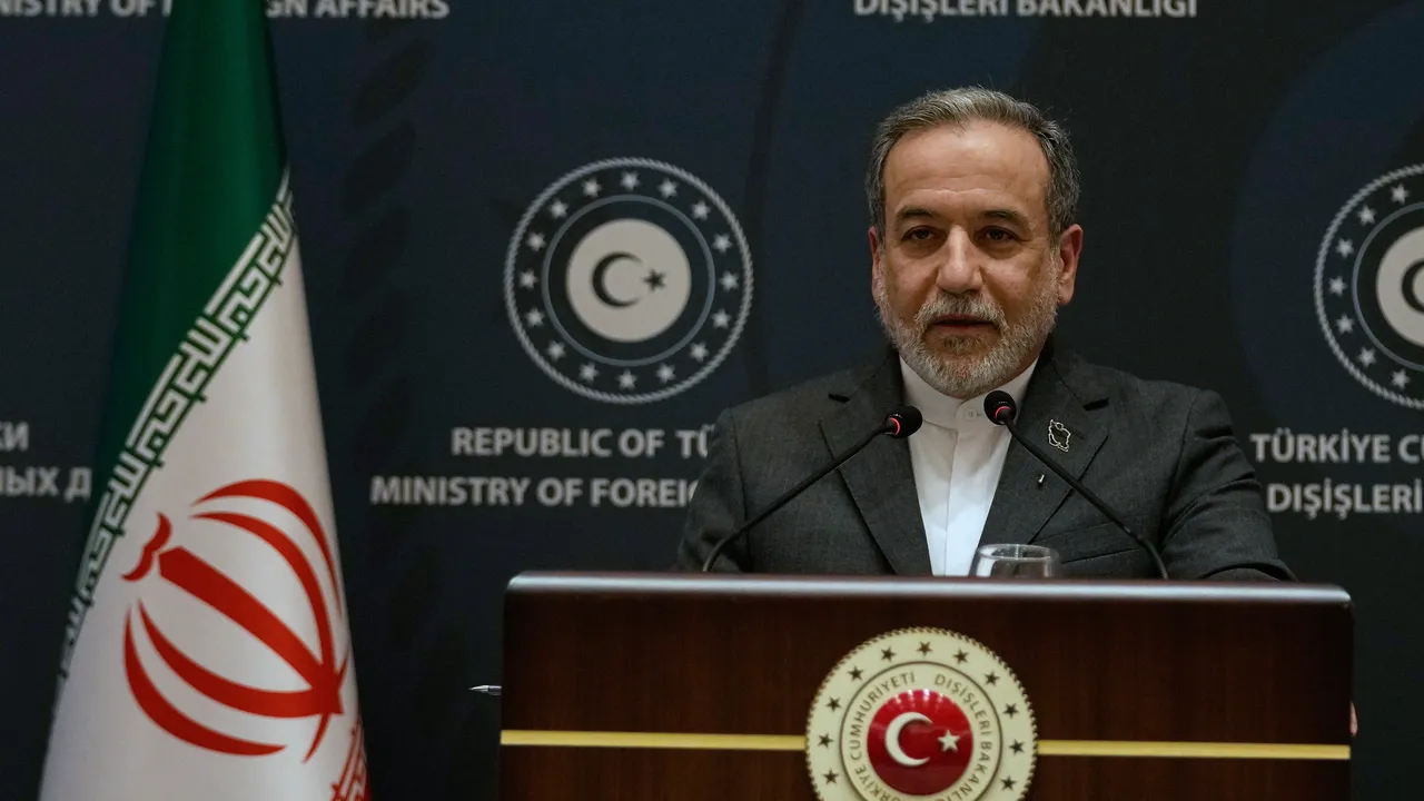 Ядрената доктрина на Иран няма да се промени, твърди външният министър