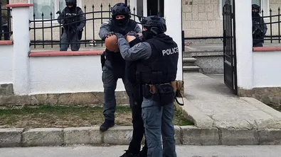 Специализирана полицейска акция срещу търговията с вот се провежда и в Хасково
