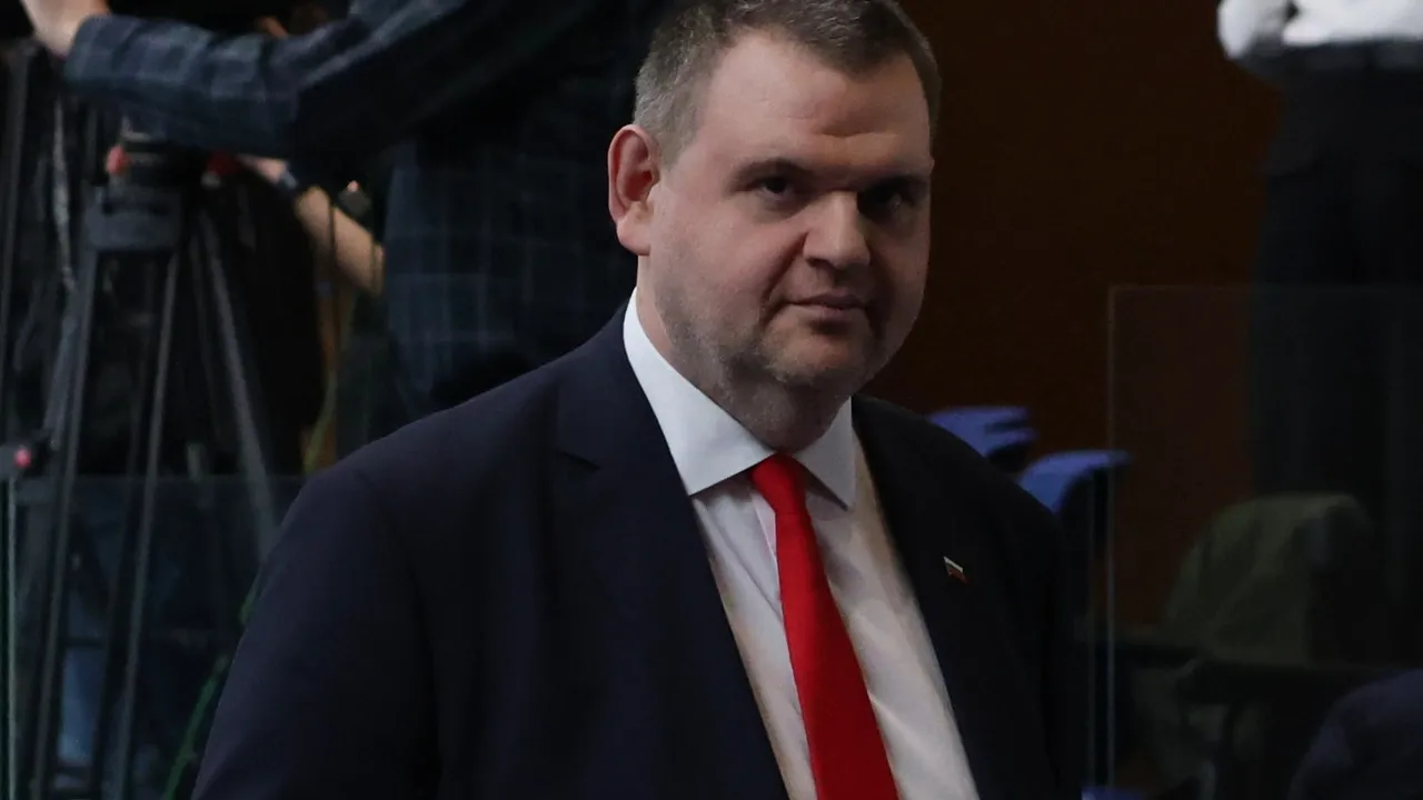 "ДПС-Ново начало" регистрира листите си във всички многомандатни райони