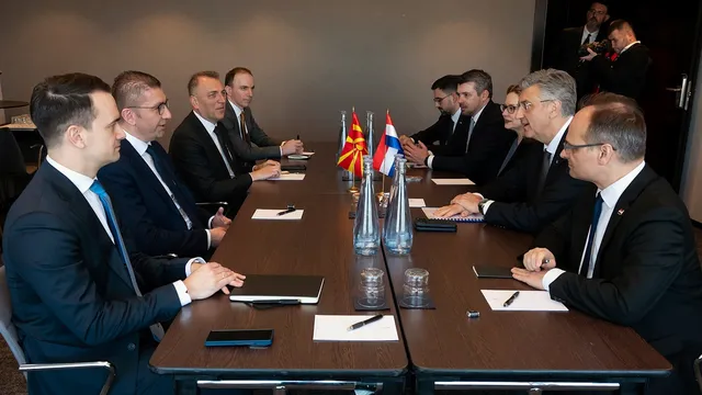 Без тема за българите: Мицкоски и Пленкович обединени за европейския път на Северна Македония