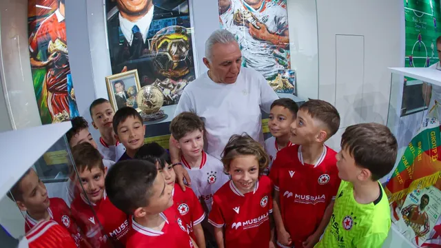 Стоичков обяви партньорство с школата на ЦСКА