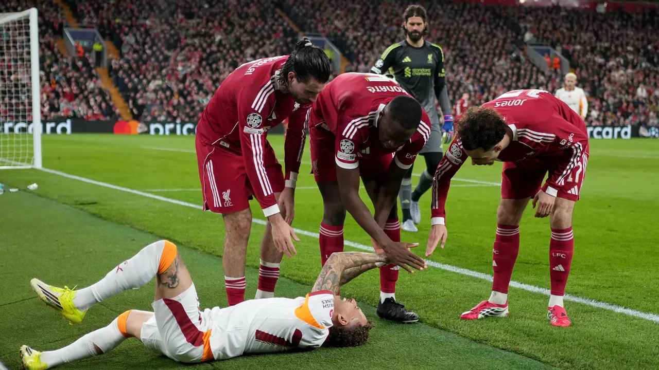 Играч на Галатасарай се спаси от ампутация на пръста