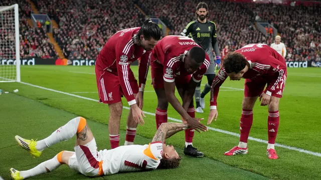 Играч на Галатасарай се спаси от ампутация на пръста