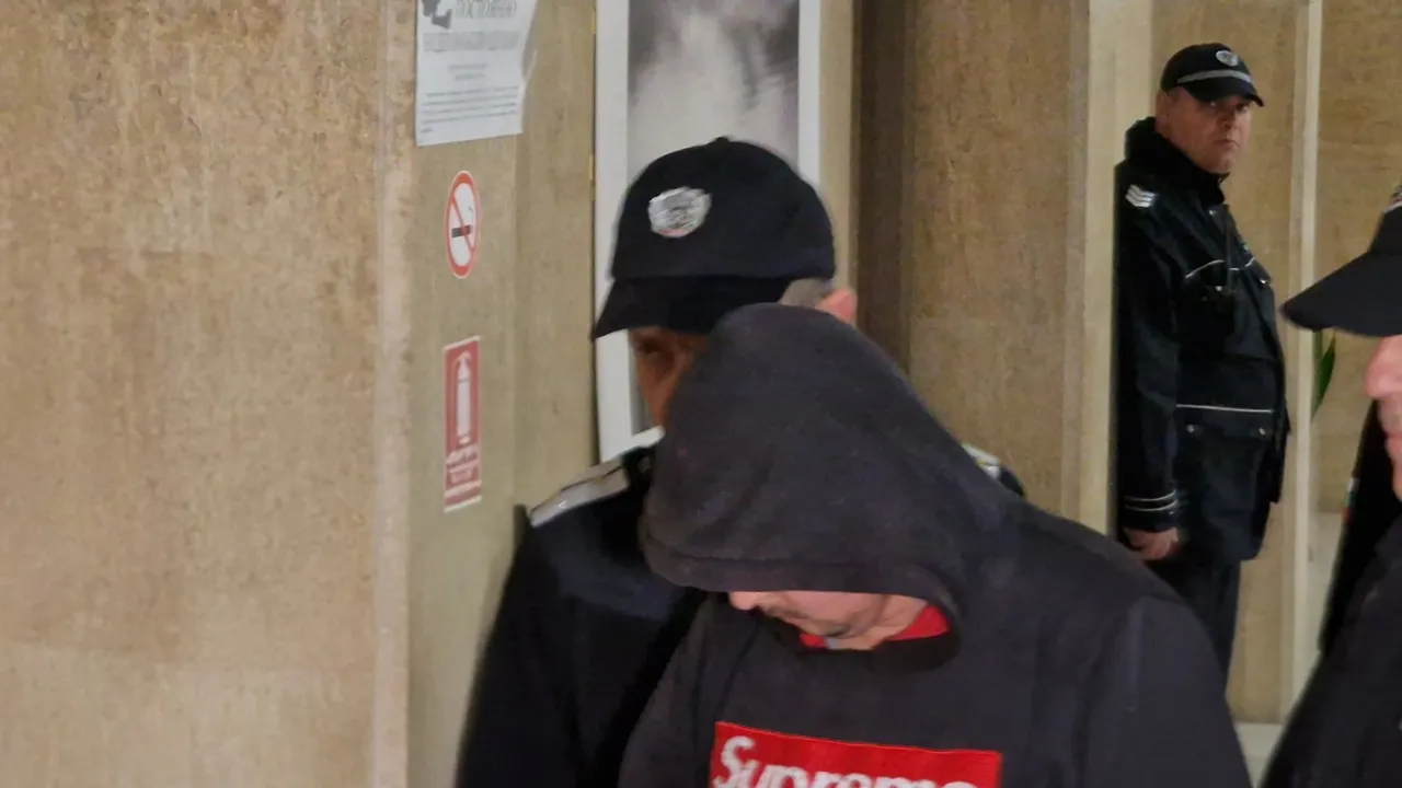 Бургаският съд остави в ареста убиеца на 11-годишната Никол