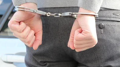 Задържаха мъж за убийство и опит за кражба на криптовалути за 1 млн. долара край София