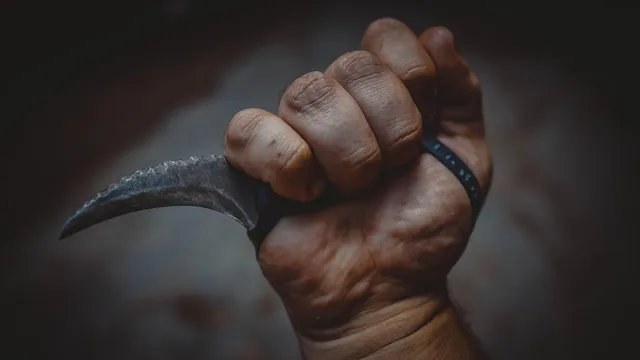 Насилие посред бял ден: сириец намушка мъж в София