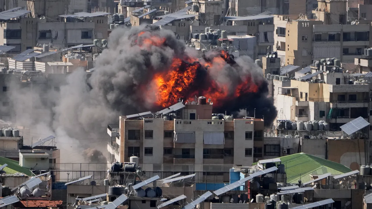 Израел е поразил 2000 цели в Ливан