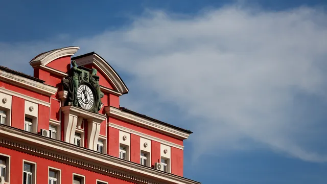 Кога България преминава към лятно часово време?