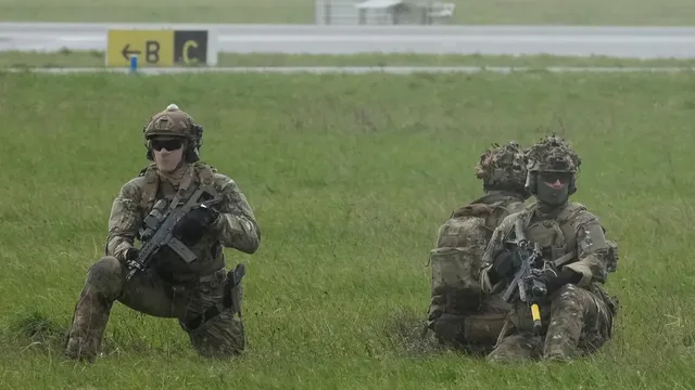 Български военни се завърнаха от мисия на НАТО в Ирак