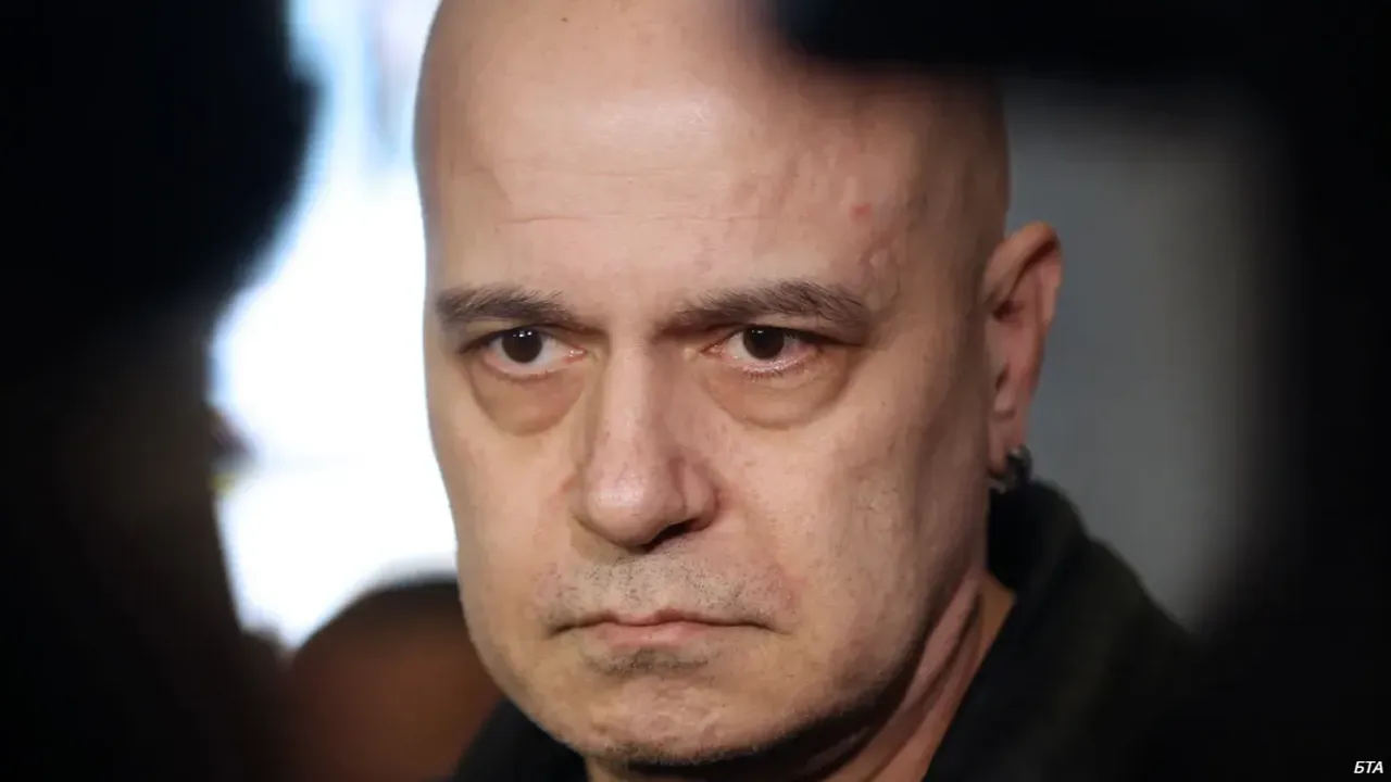 Слави Трифонов зове да се гласува с хартиена бюлетина