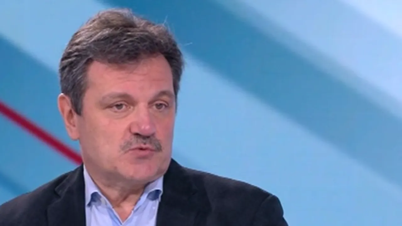 Симидчиев: Листите на Радев са смесица без ясна посока