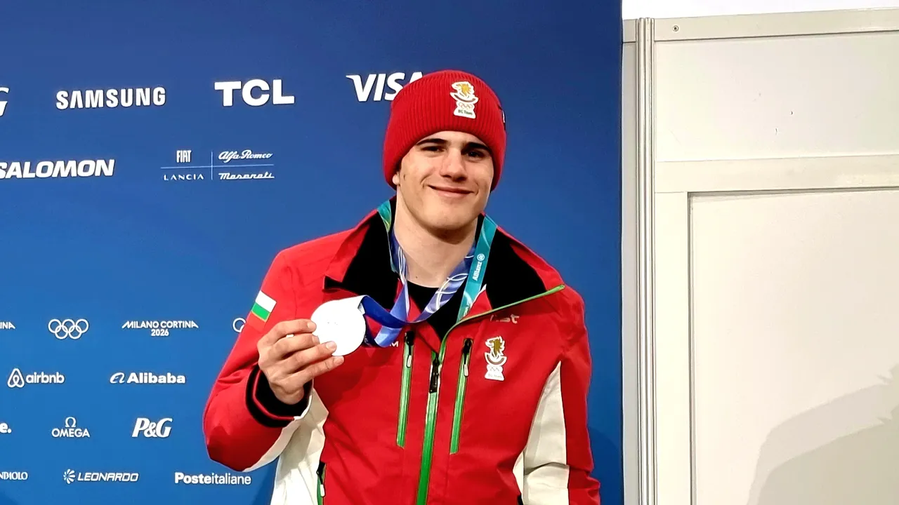 Замфиров и Кръшняк преодоляха квалификациите в сноуборда