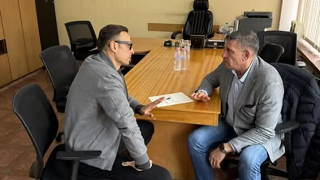 Глобиха Бербатов заради пистолета в колата