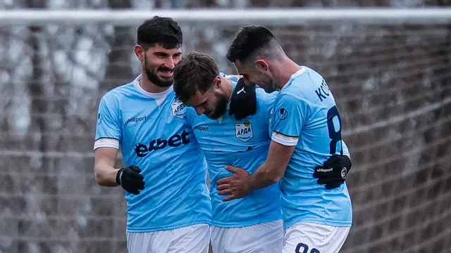 Пет гола в исторически мач между Септември и Арда