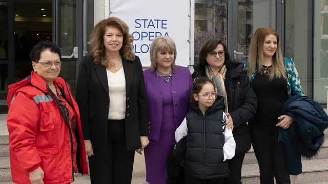 Йотова: Ролята на институциите е да са с всички, които работят за България