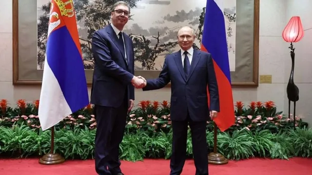 Европейски демократи: Вучич задълбочава връзките с Москва, докато ползва средства от ЕС