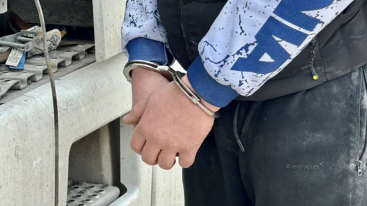 ГДБОП иззе около 400 мастербокса цигари без бандерол, подготвени за експорт (СНИМКИ)