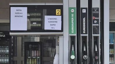 Хърватия затваря бензиностанции заради недостига на горива