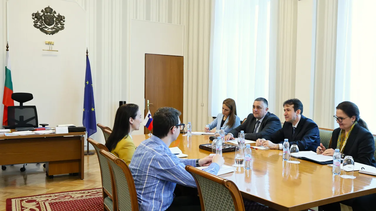 Исмаилов: Работя за осигуряване на финансирането за последните 2,4 км от жп линията до Северна Македония