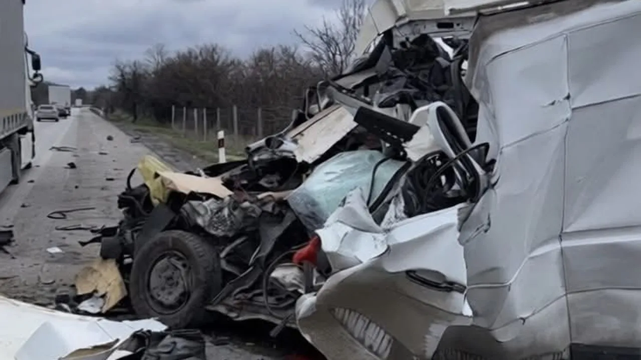 Жертва и ранен при тежка катастрофа на АМ „Тракия“(Снимки)