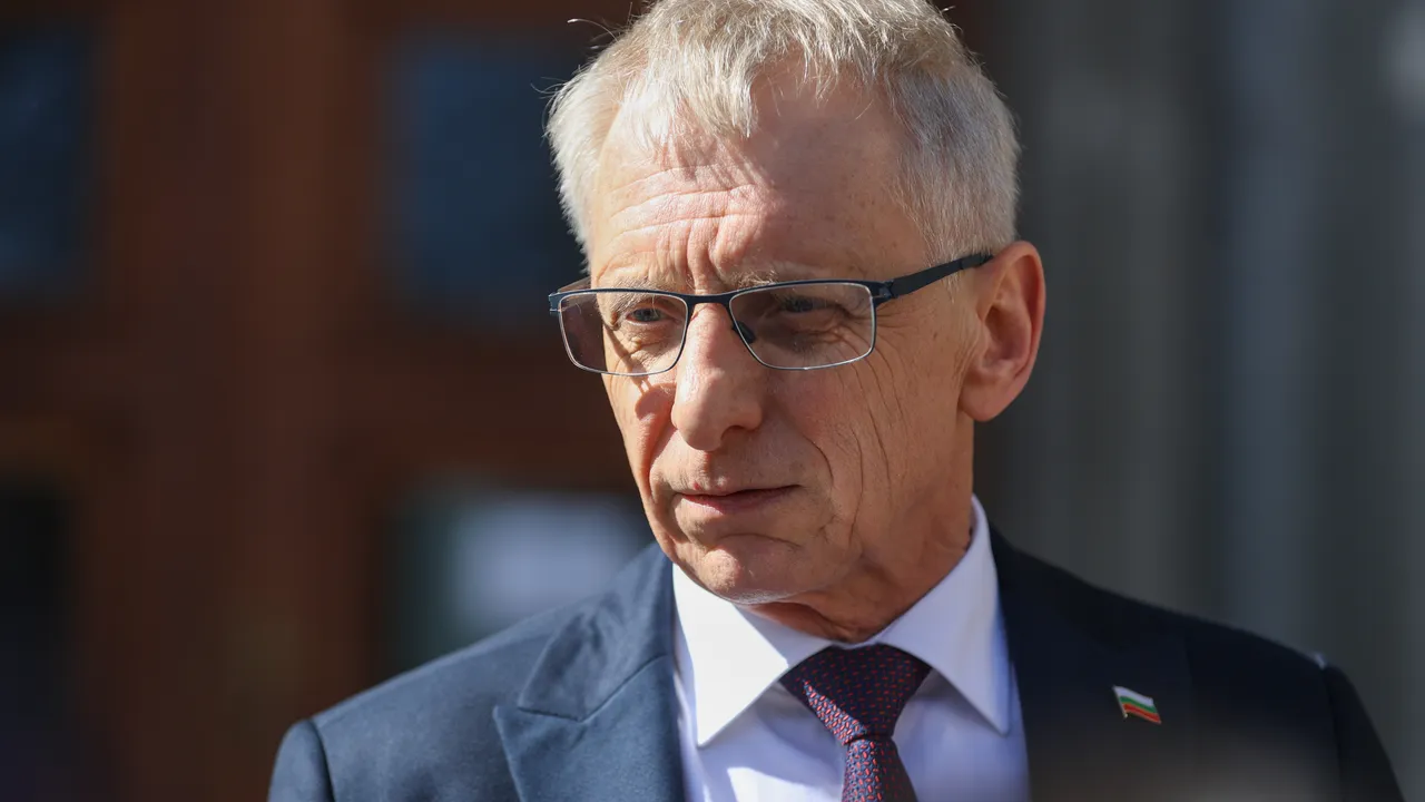 Денков: Рано е да се говори за коалиция с Радев