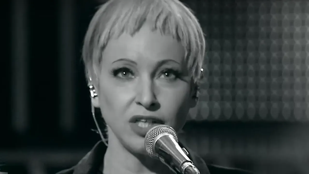 Силен и оспорван лайв в „Като две капки вода“ - Алекс Раева с първа победа