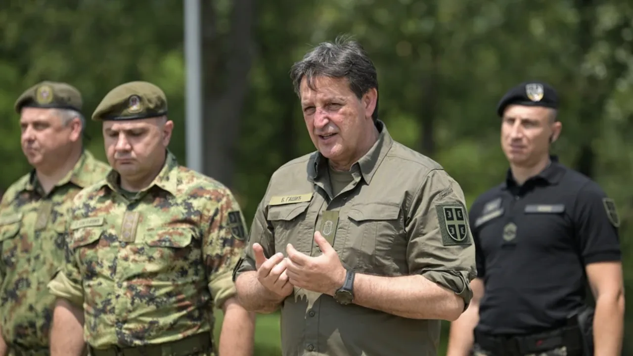 Сърбия въвежда задължителна военна служба