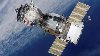 Русия "атакува" лидерството на Мъск: изстреля 16 сателита, остават още 9984