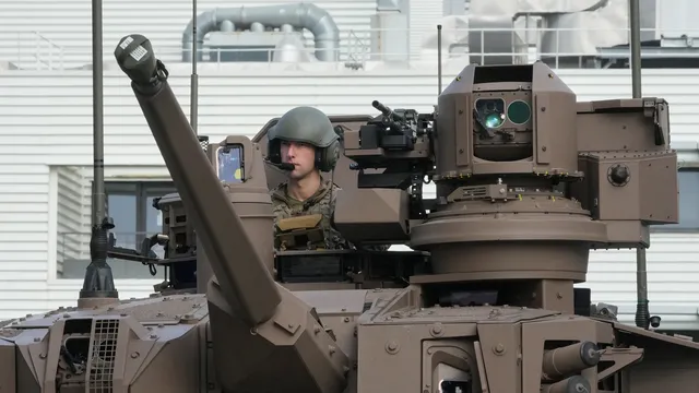 Европа започва да намалява зависимостта си от американско оръжие