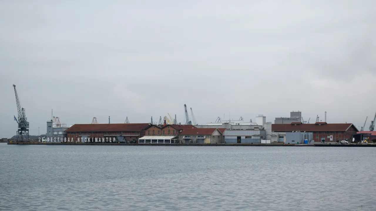 Гърция разширява пристанището в Солун, прави го транзитен хъб