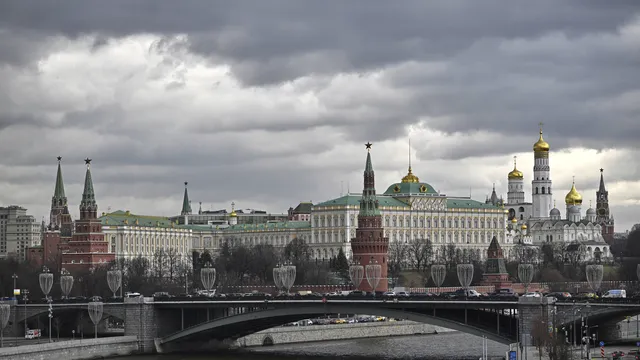 Мащабна украинска атака с дронове срещу 12 руски области